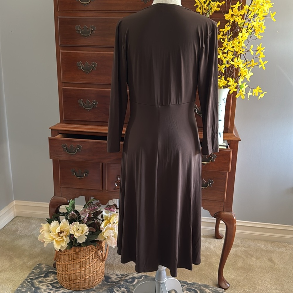 Maggy London Matte Jersey Dress Dark Brown Size 10 - Picture 7 of 9